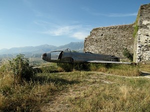 Gjirokastra - finally an old plane
